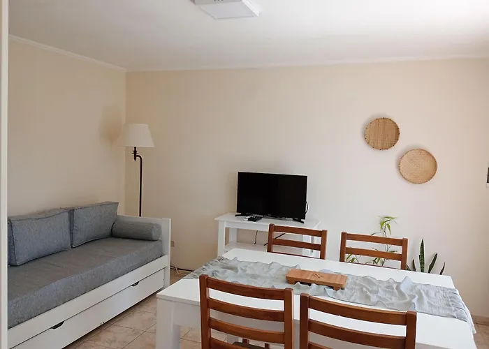Dpto Centrico Con Balcon Y Estacionamiento
