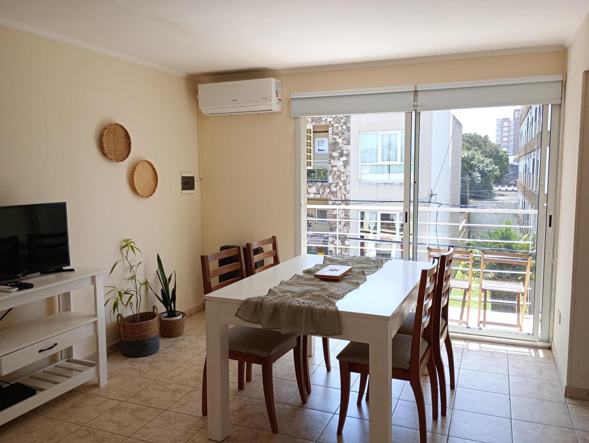 Dpto Centrico Con Balcon Y Estacionamiento Apartment Tandil